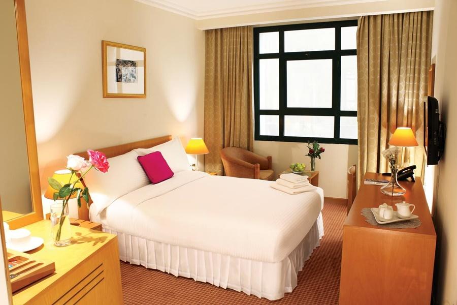 Amt Mena Aparthotel Доха Екстериор снимка