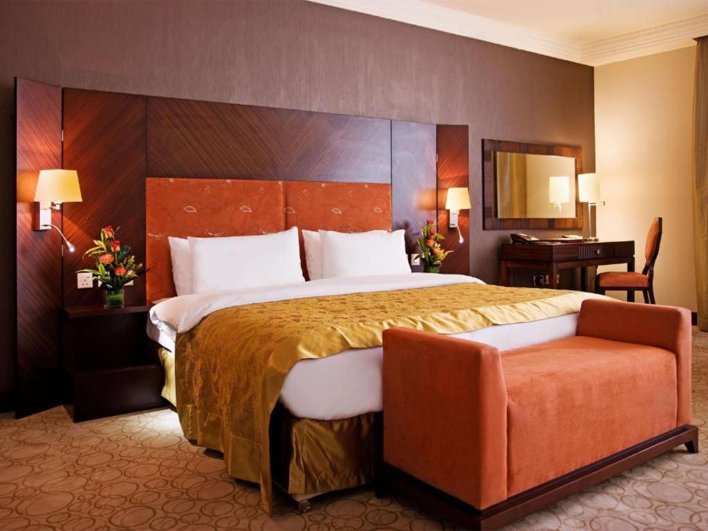 Amt Mena Aparthotel Доха Стая снимка