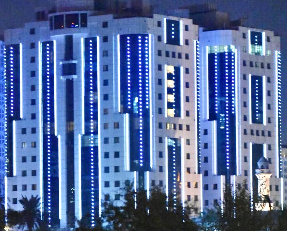 Amt Mena Aparthotel Доха Екстериор снимка