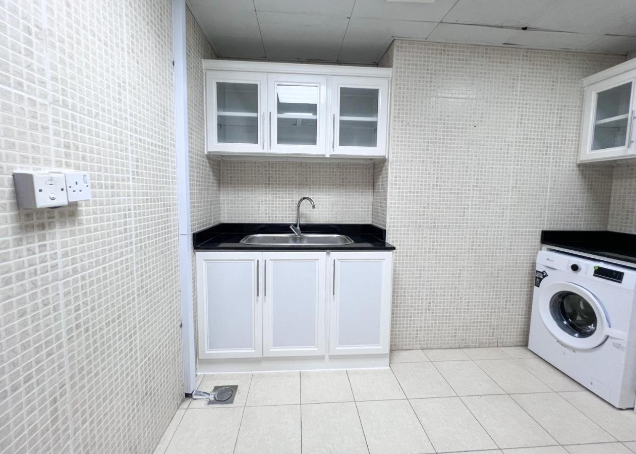 Amt Mena Aparthotel Доха Екстериор снимка