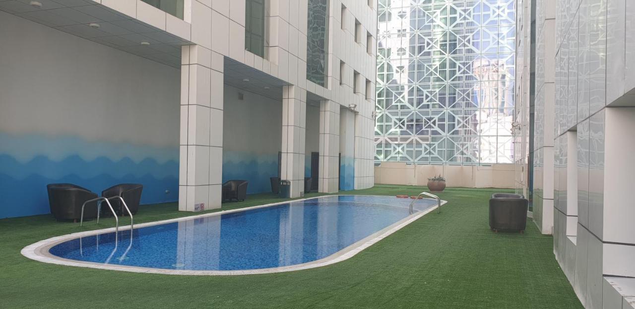 Amt Mena Aparthotel Доха Екстериор снимка